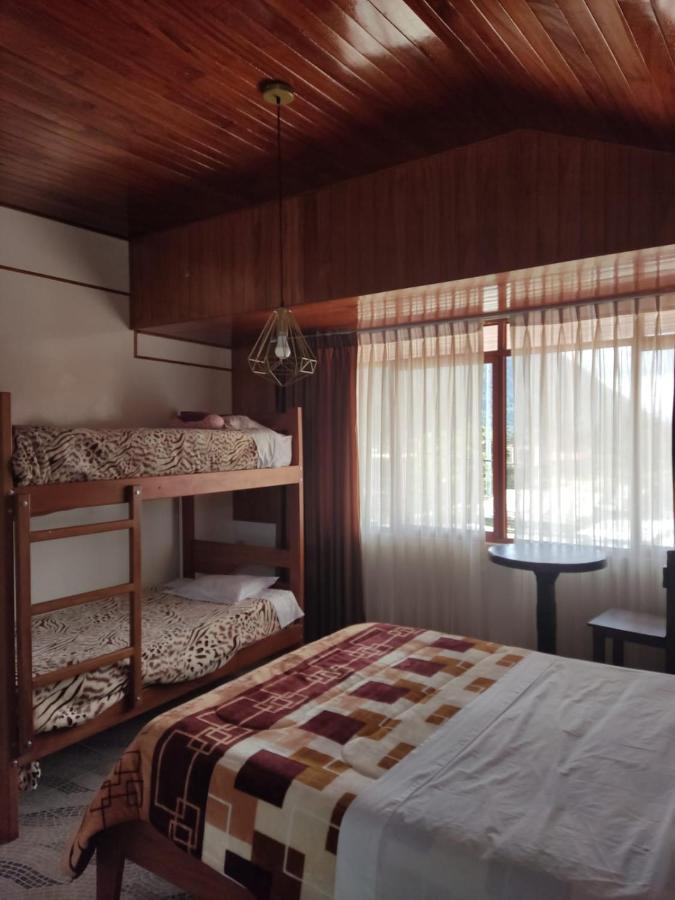 Suzet House Guest House Oxapampa Luaran gambar