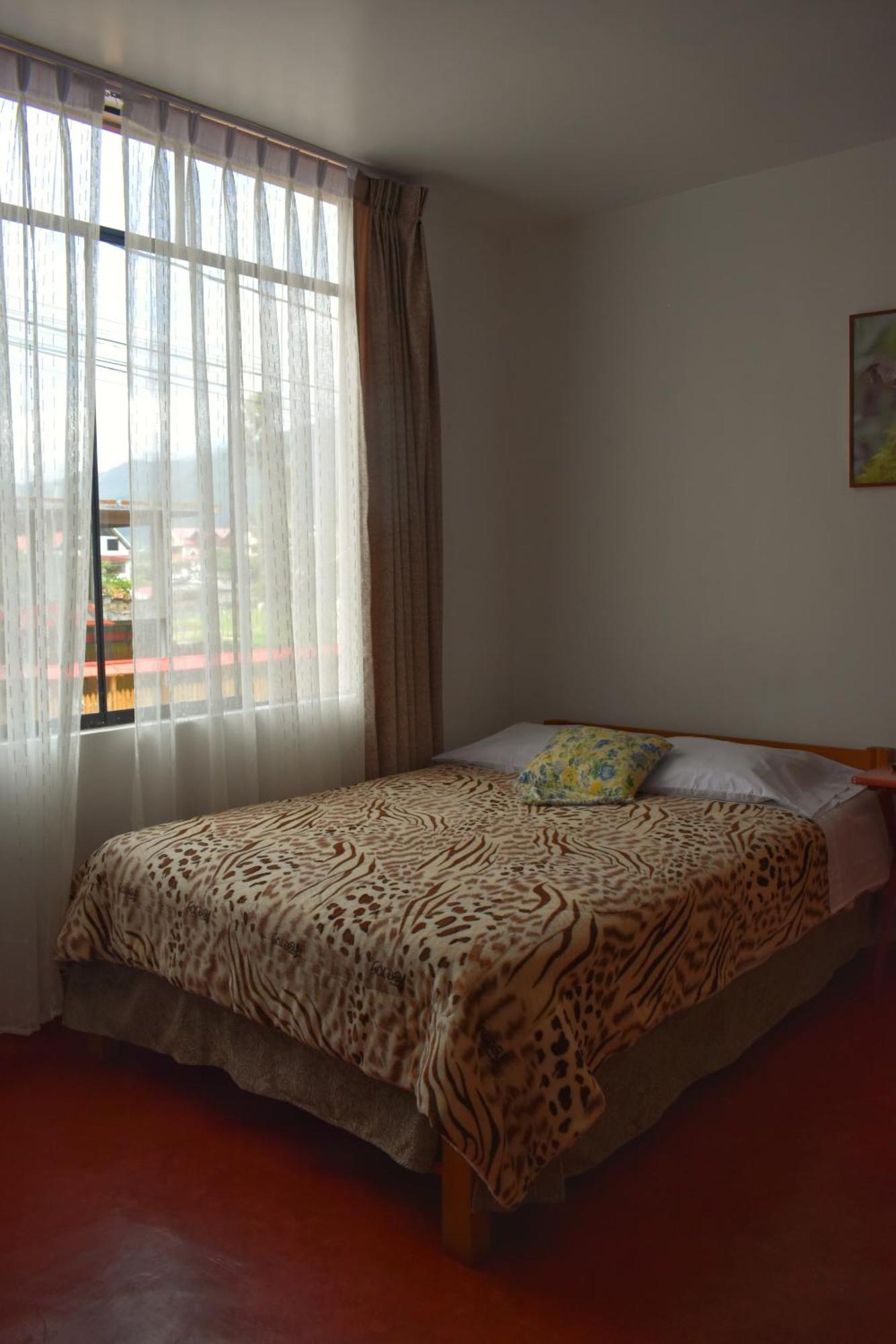 Suzet House Guest House Oxapampa Luaran gambar