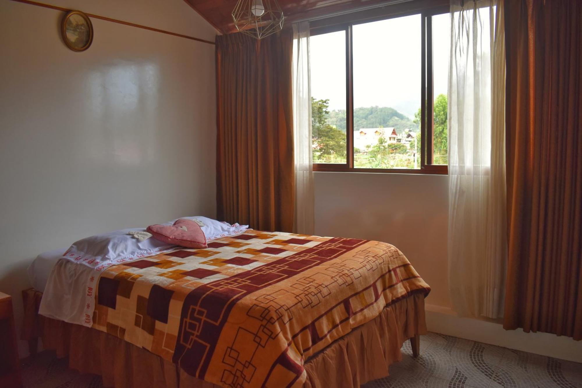 Suzet House Guest House Oxapampa Luaran gambar