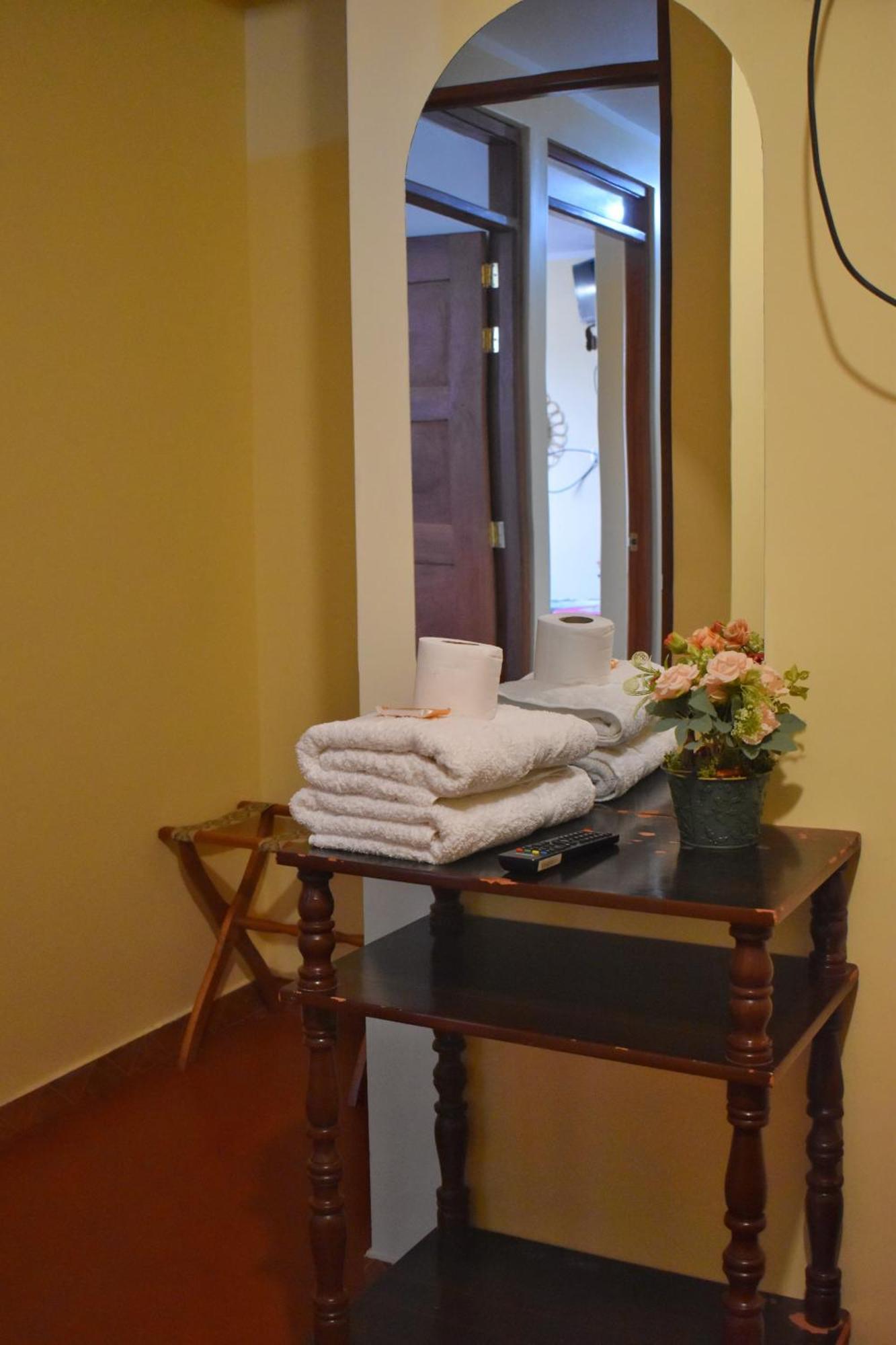 Suzet House Guest House Oxapampa Luaran gambar