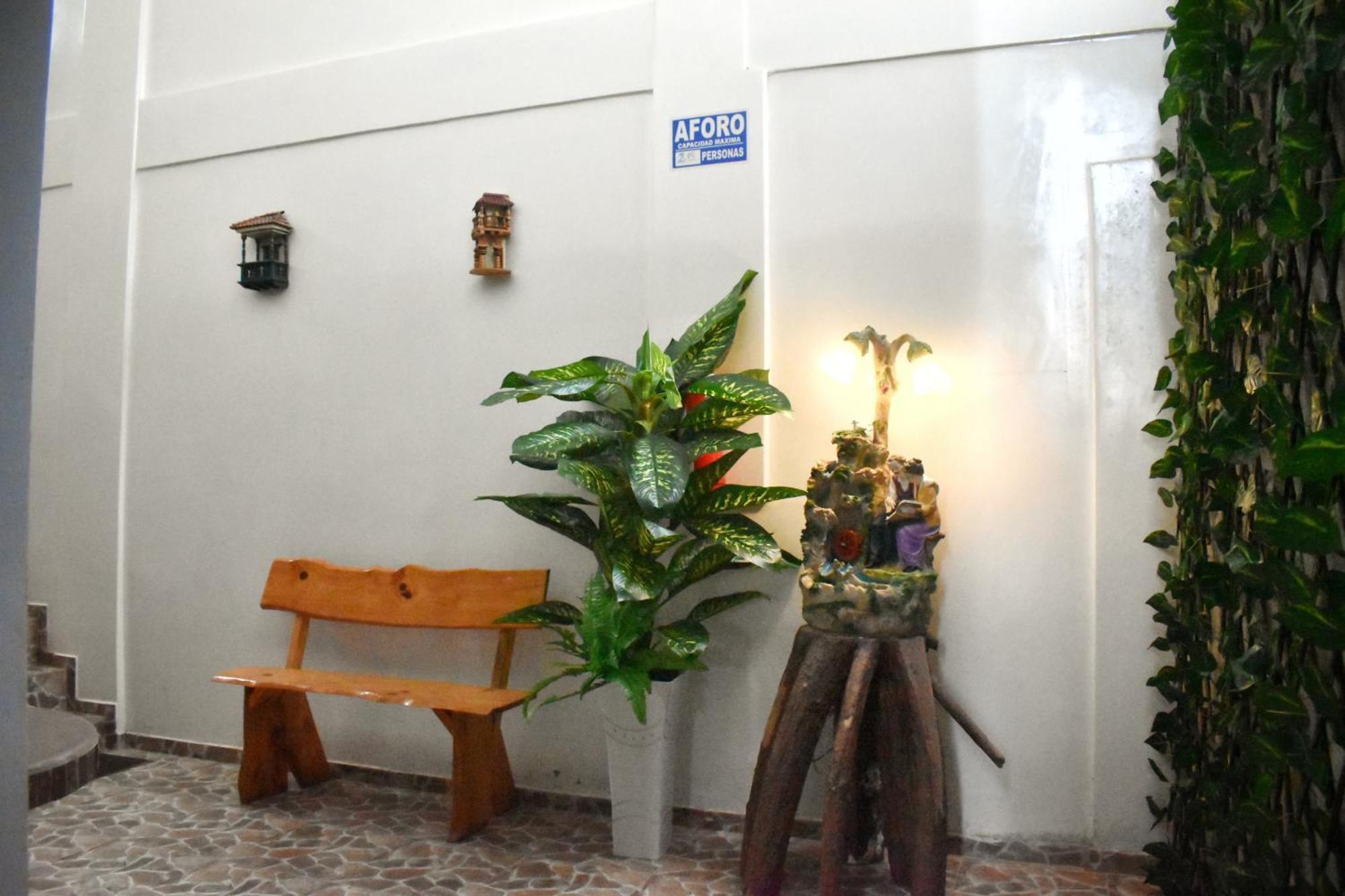 Suzet House Guest House Oxapampa Luaran gambar